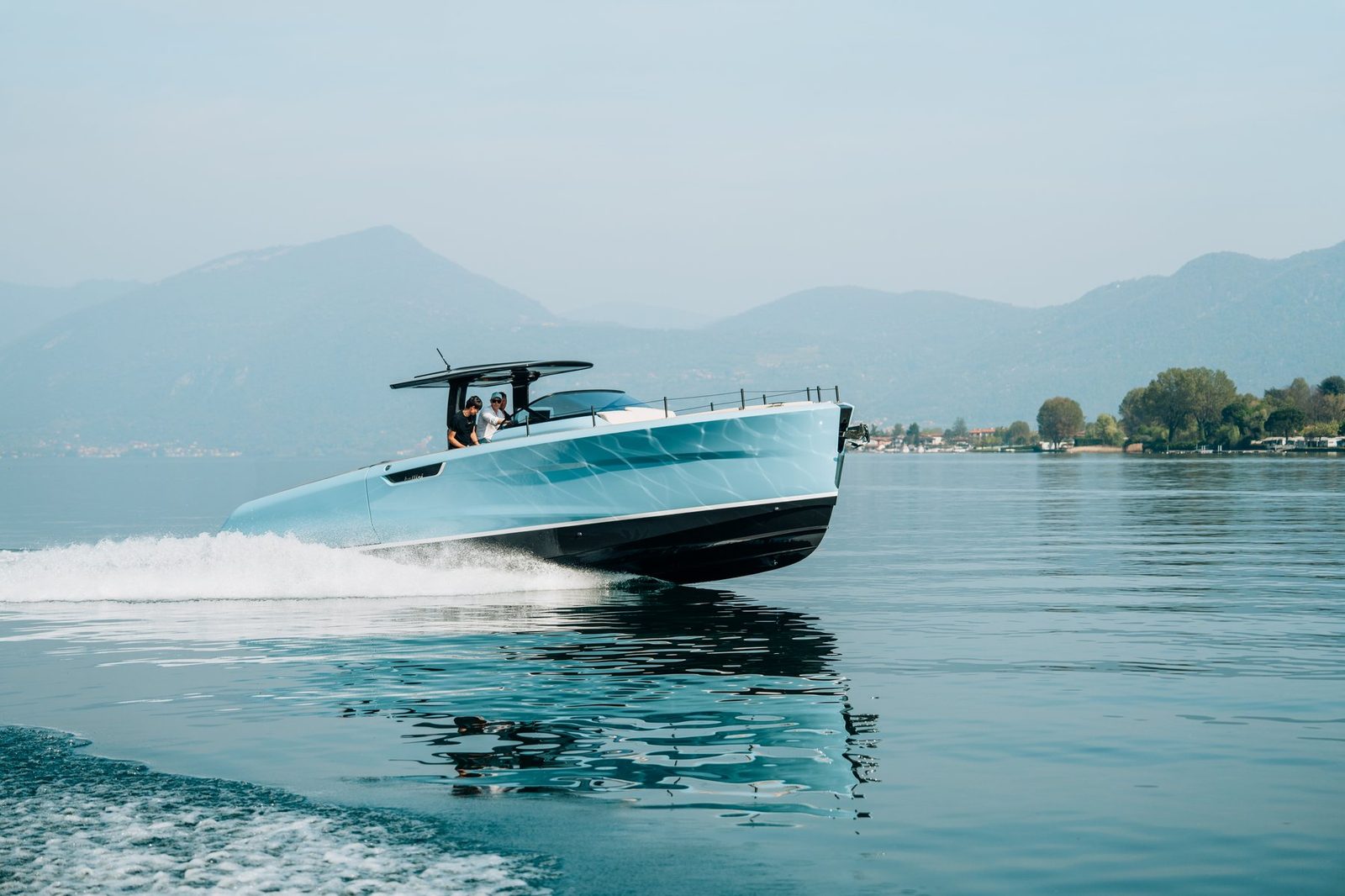 ASTOR 36 side profile in Ocean blue