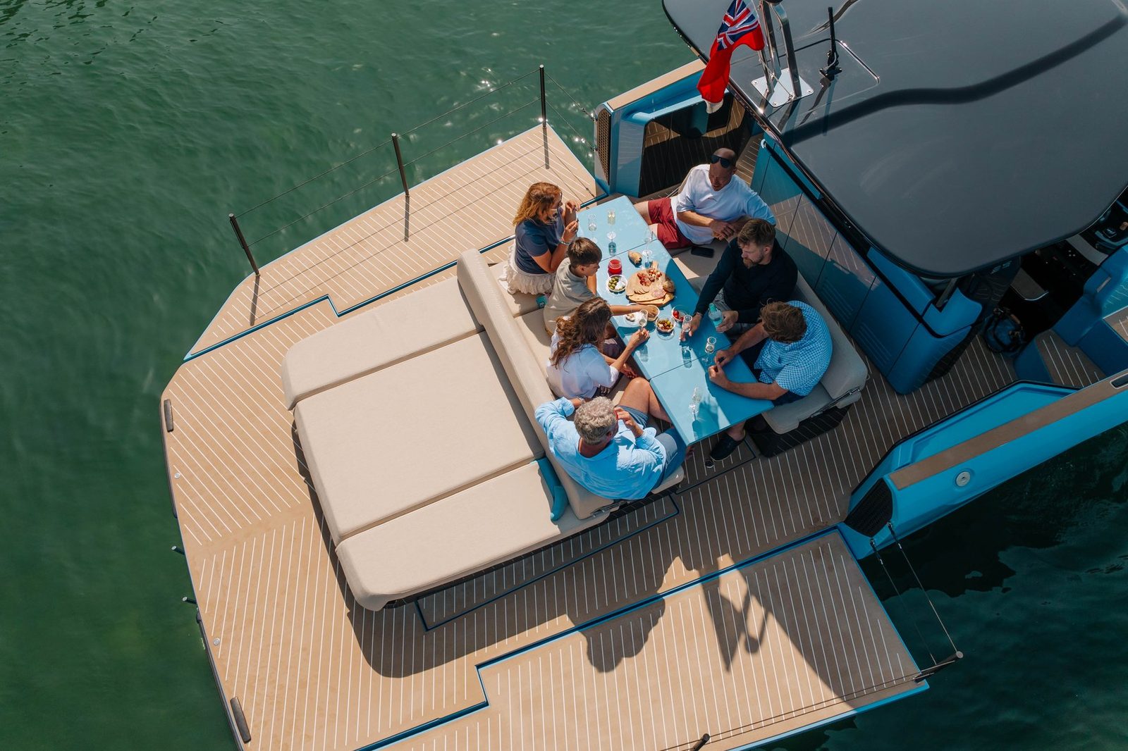 Cockpit dining and sunbathing area seen from above